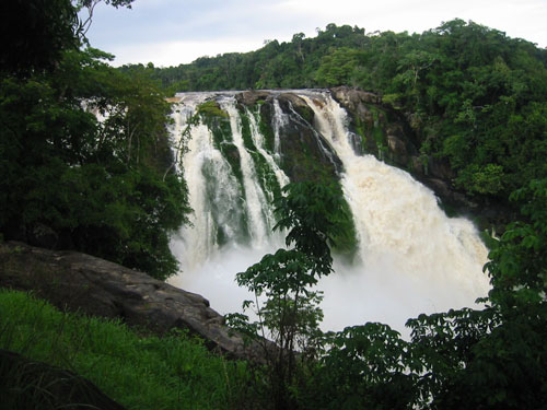 Ori waterfall copyright Joerg Lotze